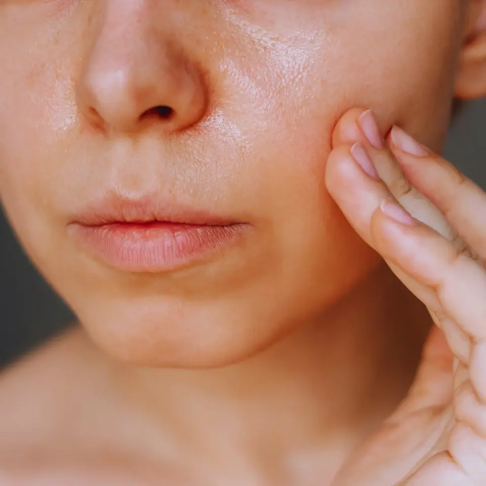 The Best Permanent Eyebrow Treatment for Oily Skin
